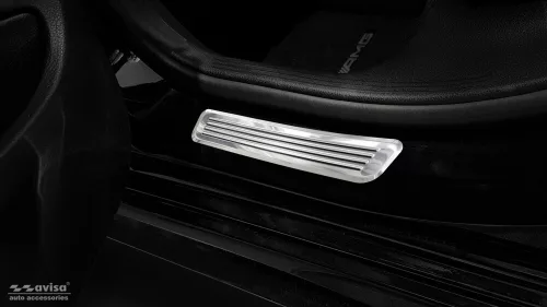 Avisa protecție prag oglindă spate din oțel argintiu (2 mai multe bucăți) MERCEDES C Class W205/S205 2014-2019, FL2019->, MERCEDES C Class W206 2021->