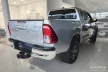 Avisa protecție de prag din oțel argintie satinată "Lines" (din 4 bucăți) TOYOTA HILUX VIII FL 2020->