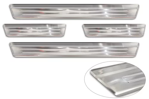 Avisa protecție de prag din oțel argintie satinată ștanțat "Lines" (din 4 bucăți) MAZDA CX-30 2019->