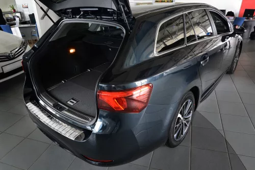 Avisa protecție bară spate din oțel argintiu satinat TOYOTA AVENSIS III combi FL2015->