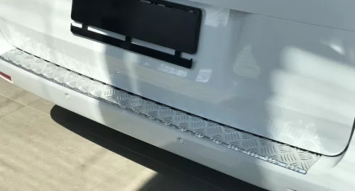 Avisa protecție bară spate din aluminiu bordat argintiu satin, versiune lungă MERCEDES V Class W447/VITO III/Marco Polo 2014-2019, FL2019-2024, FL 2024->