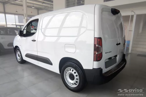 Avisa negre matt 3 mm bordázott aluminiu Protecție bară spate BERLINGO II 2008-2015, FL2015-2018, BERLINGO II MS 2008-2015, FL2015-2018 stb.