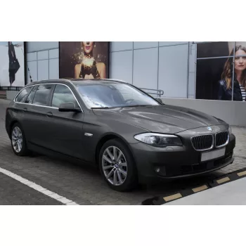   Avisa protecție bară spate din oțel oglindă, din oțel și carbon piros-negru Bmw 5 F11 touring 2010-2013, FL 2013-2017