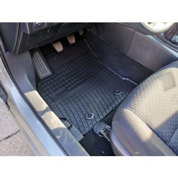   Zonă întărită pentru călcâi Covoare auto TOYOTA Auris II 2013- (807)