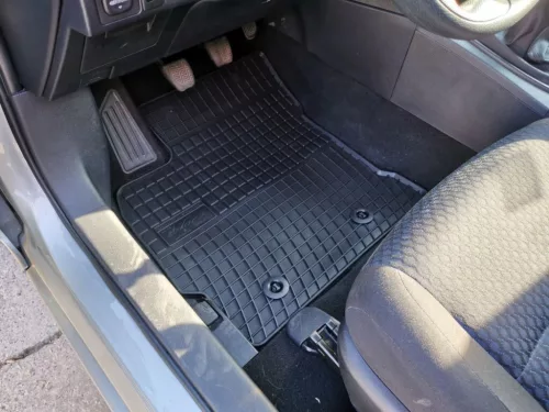 Zonă întărită pentru călcâi Covoare auto TOYOTA Auris II 2013- (807)