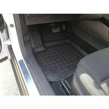   Rezaw covoare auto negre FORD Focus IV Hatchback/combi 2018-tól (200632)