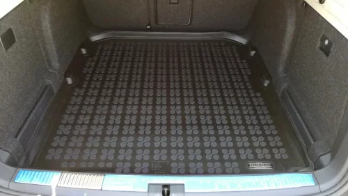 Rezaw tavă de portbagaj din cauciuc neagră Skoda SUPERB III 2015 - 2023 fix cu podea