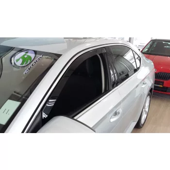   Sporty 2 mai multe bucăți Deflector de vânt SKODA SuperB, 4-5 usi, 2015-